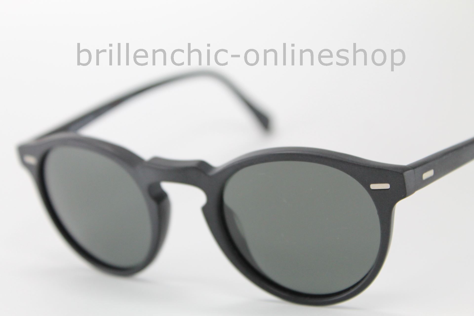 Brillenchic-onlineshop in Berlin - OLIVER PEOPLES GREGORY PECK SUN OV 5217S  5217 1031/P2 - POLARIZED 